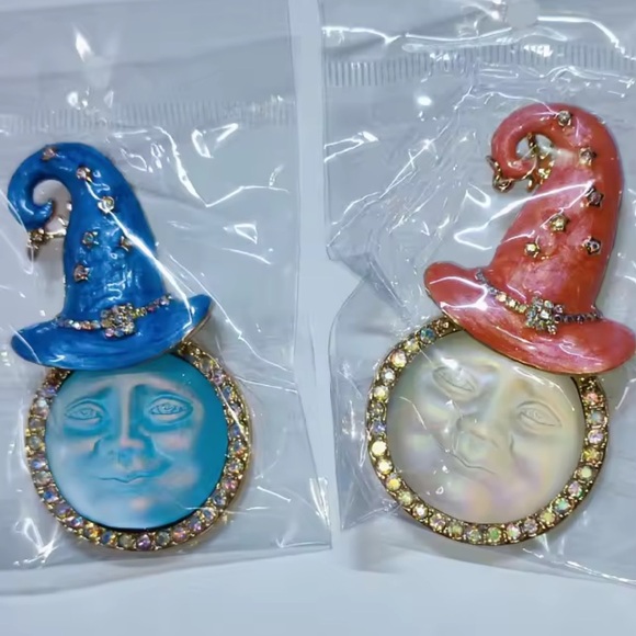 Betsey Johnson Blue Moon Wizard Brooch - Picture 5 of 11